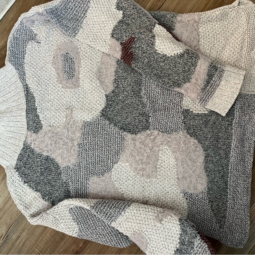Women's Multi-Color Sweater - Picture 2 of 4